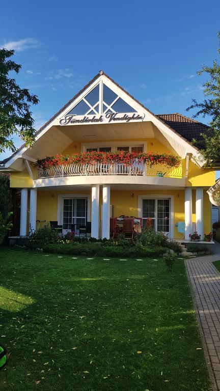 Tuenderlak Vendeghaz Apartment Balatonfüred Exterior foto